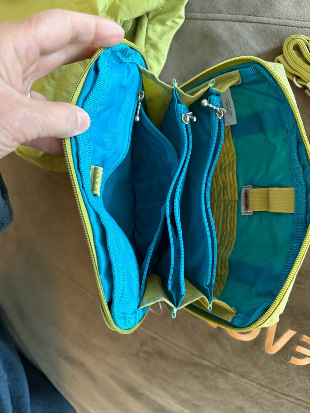 Travelers Lime Green Crossbody Bag with Adjustable Strap - Picture 3 of 9